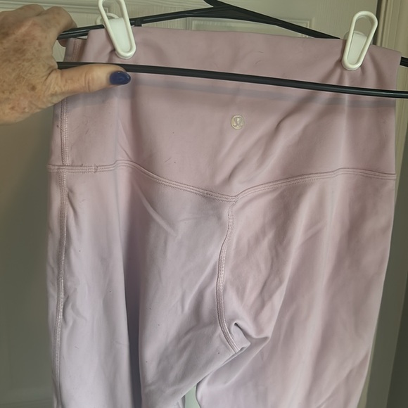 Lavender/pink lululemon leggings. - Picture 4 of 6